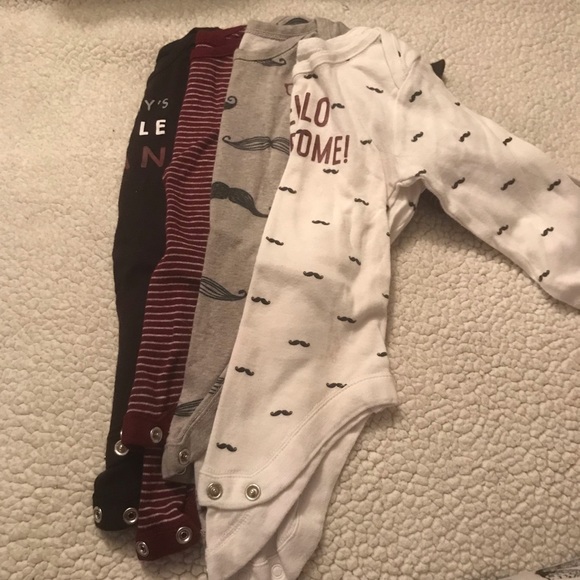 Long sleeve Onesies - Picture 2 of 2